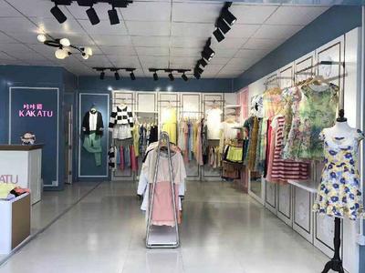 咔咔圖服裝創(chuàng)意集成館 服裝加盟行業(yè)的黑馬